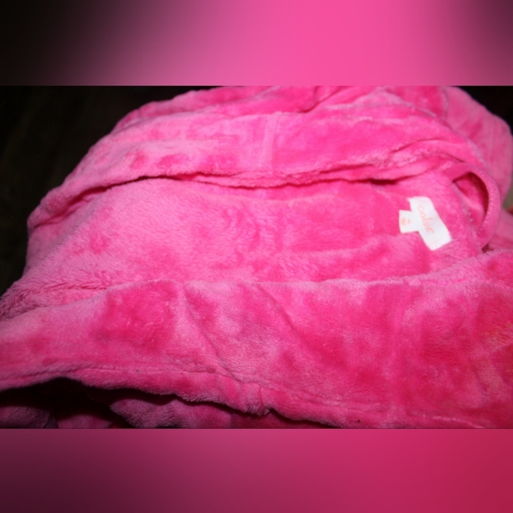 Pink Hearts Colsie Robe - Picture 8 of 12